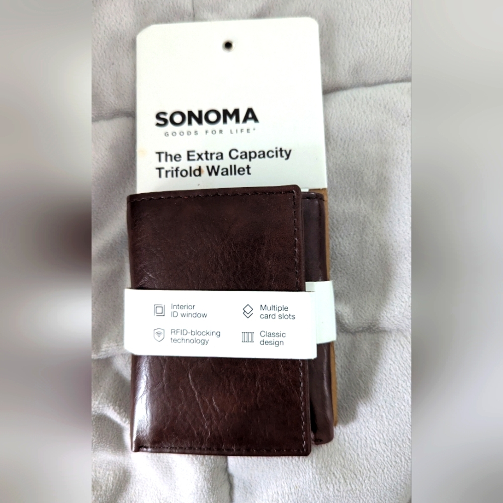 Sonoma Extra Capacity Trifold Wallet